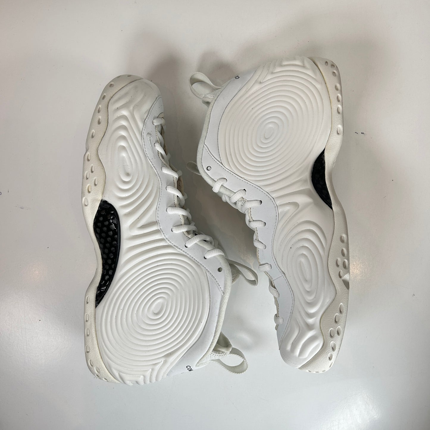 DJ7952 100 Nike Air Foamposite One CDG White [USED] - 10 M (Used)