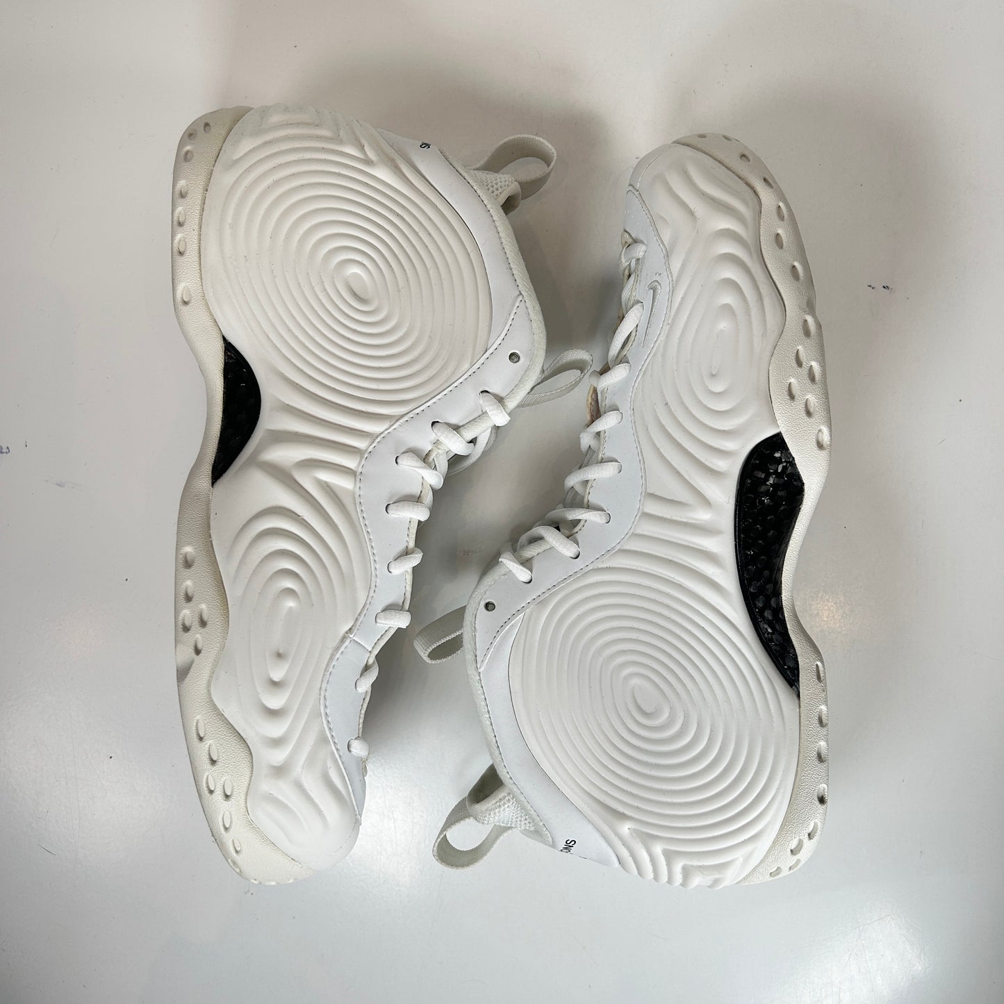 DJ7952 100 Nike Air Foamposite One CDG White [USED] - 10 M (Used)