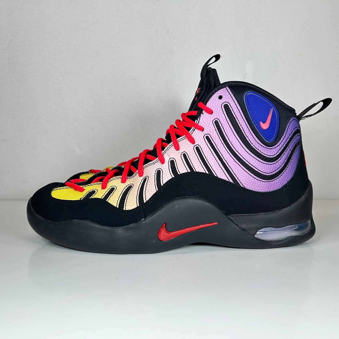 DX3292 001 Nike Air Bakin SP Supreme Black [USED] - 10 M (Used)