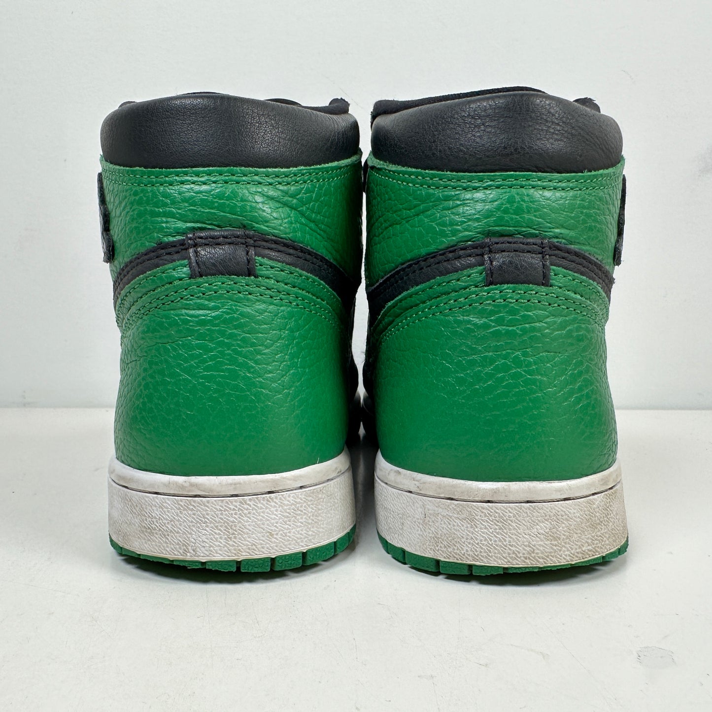 555088 030 Jordan 1 Verde Pino 2.0