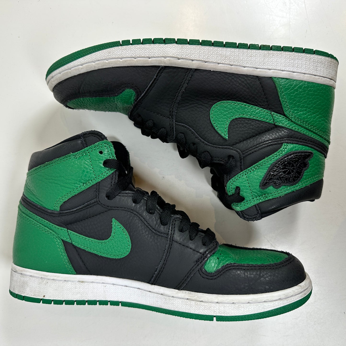 555088 030 Jordan 1 Verde Pino 2.0