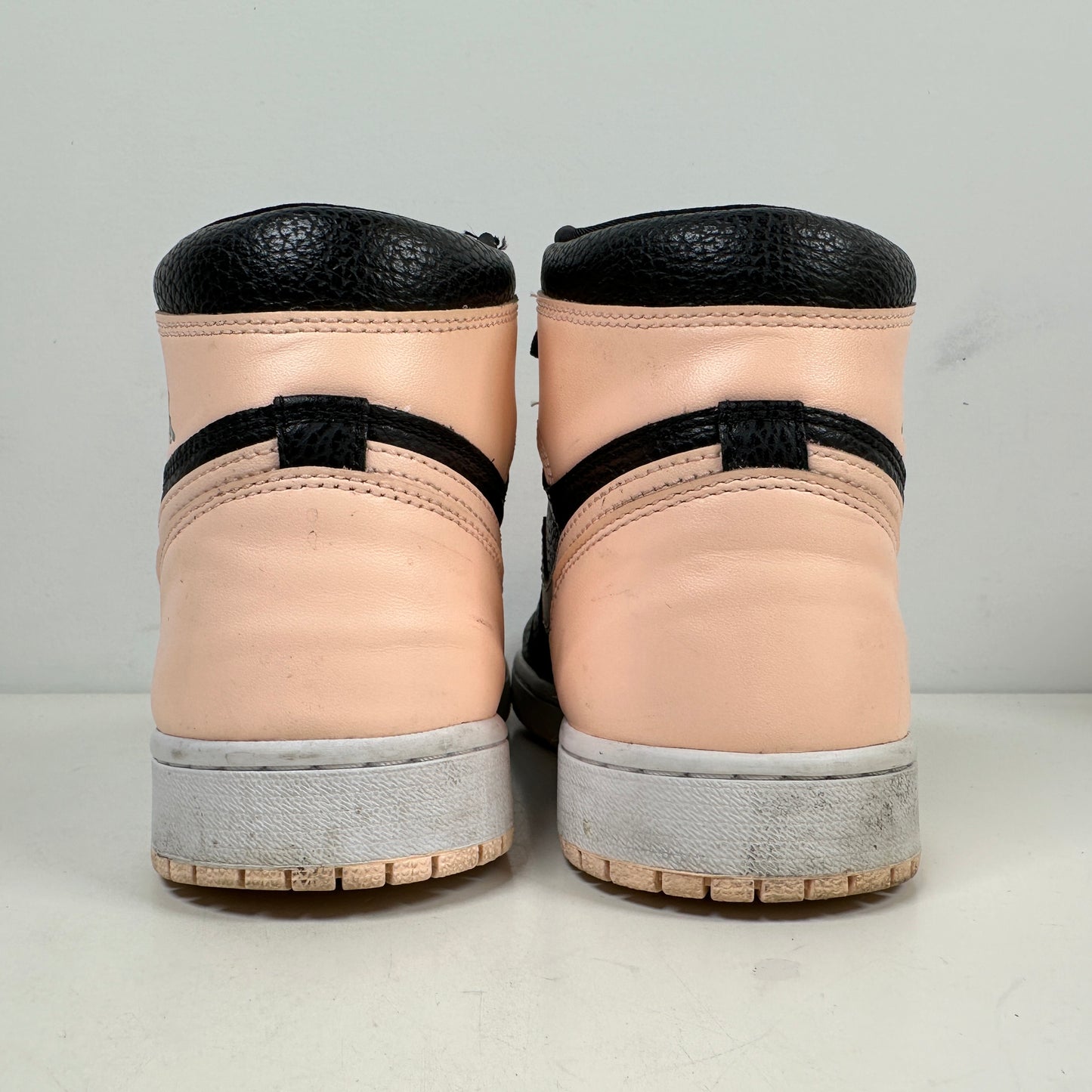 555088 081 Jordan 1 Crimson Tint [USED] - 9 M (Used2)