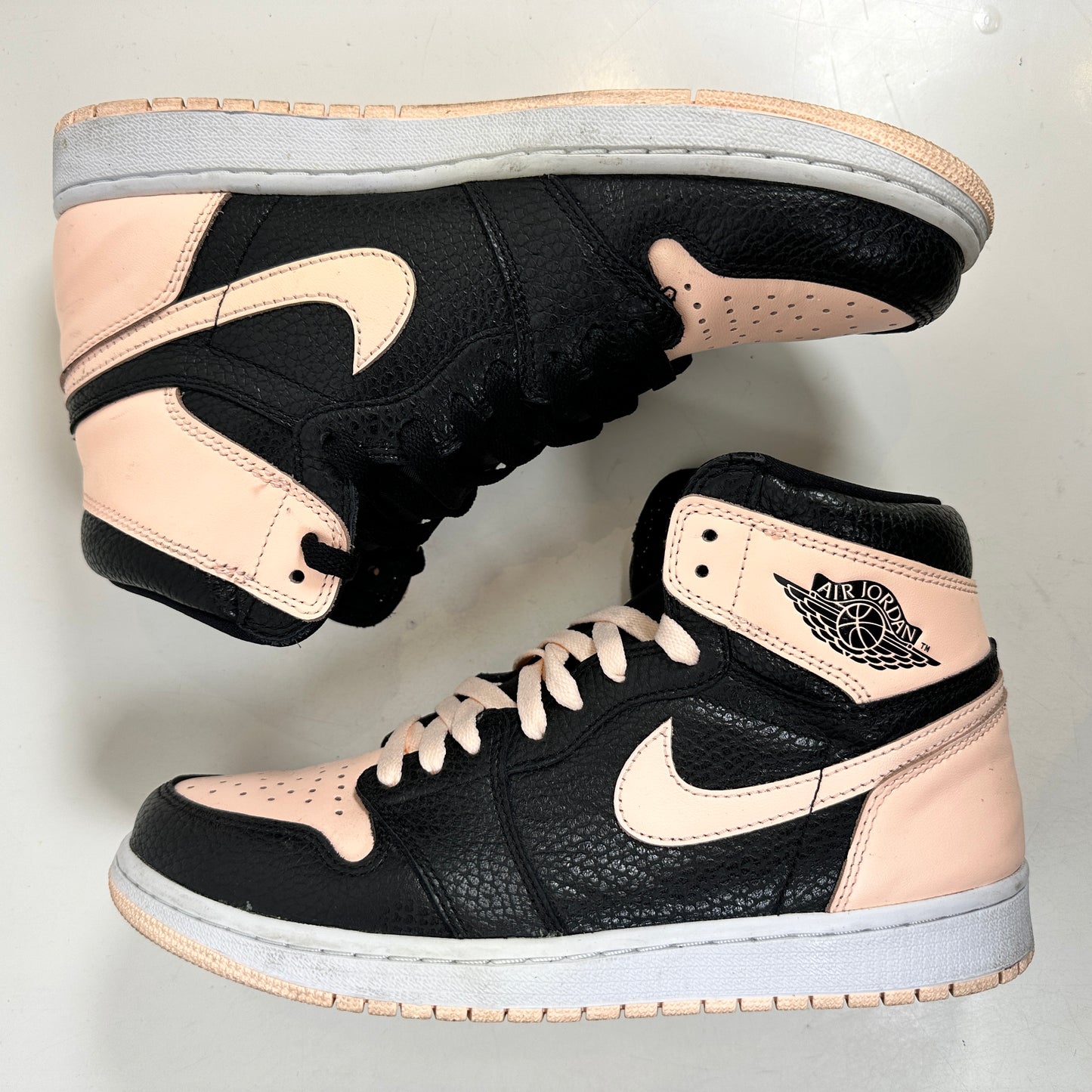 555088 081 Jordan 1 Crimson Tint [USED] - 9 M (Used2)