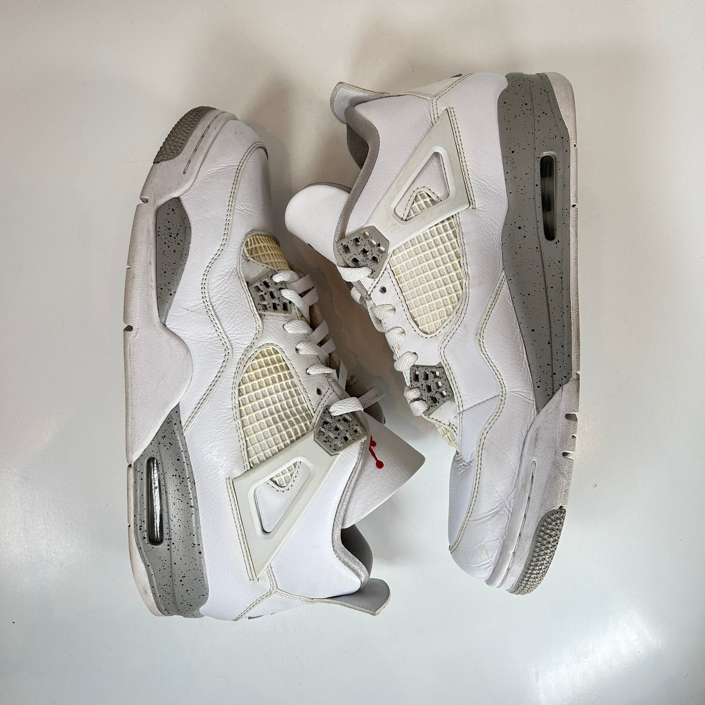 CT8527 100 Jordan 4 Retro White Oreo [USED] - 11 M (Used)