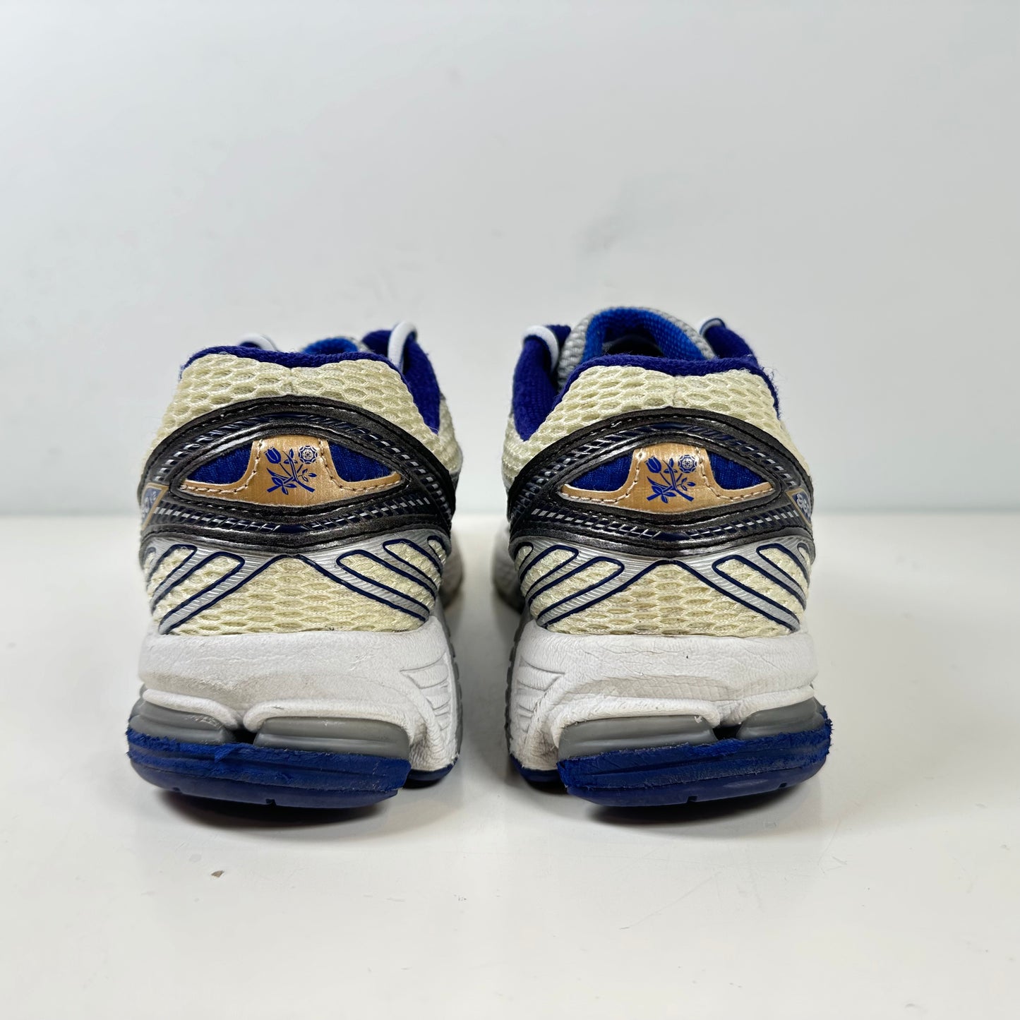 ML860AM2 New Balance 860v2 Aime León Doré Azul