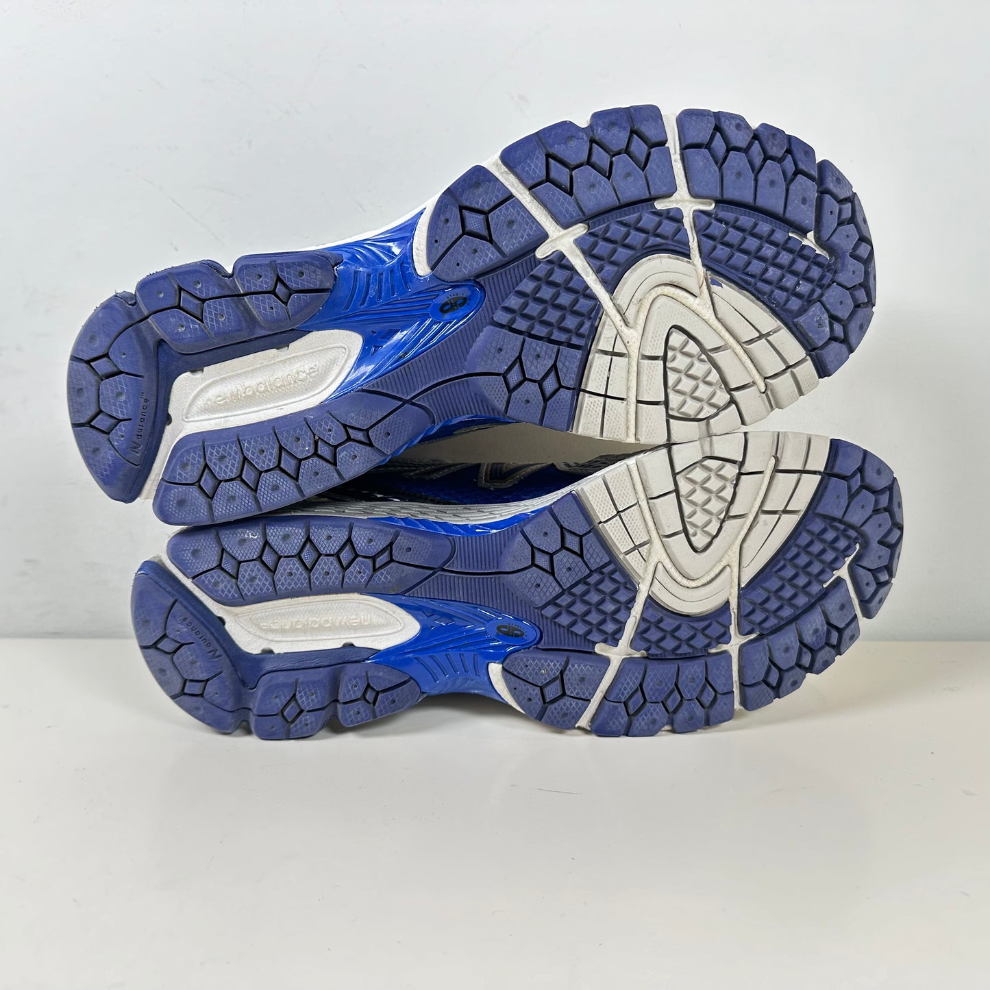 ML860AM2 New Balance 860v2 Aime León Doré Azul