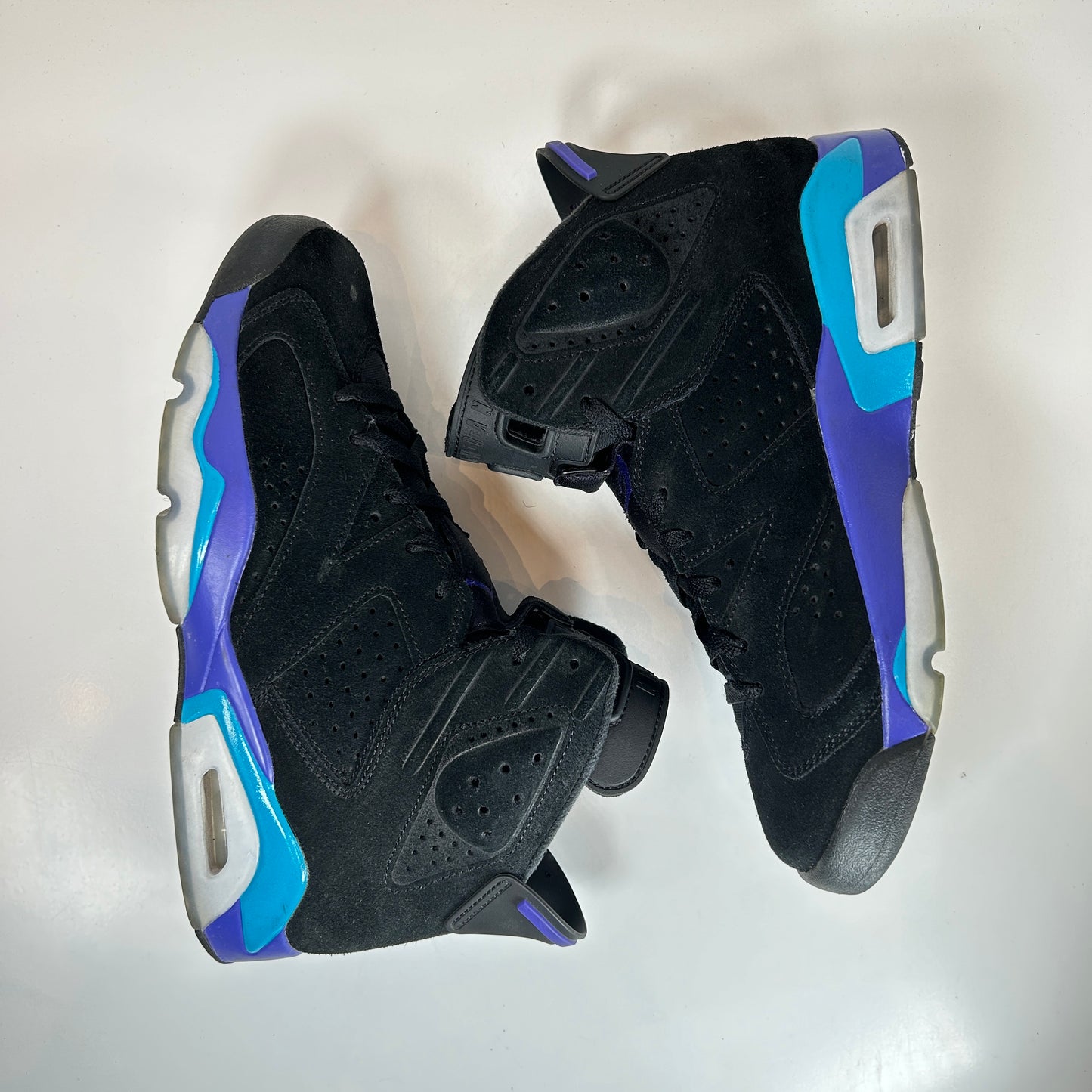 CT8529 004 Jordan 6 Retro Aqua [USED] - 9 M (Used)