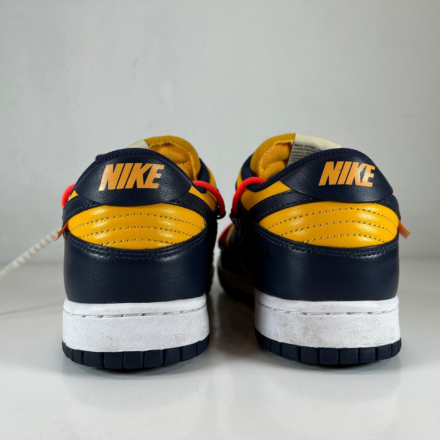 CT0856 700 Dunk Low Off-White University Gold [USED] - 8.5 M (Used) (No Box)