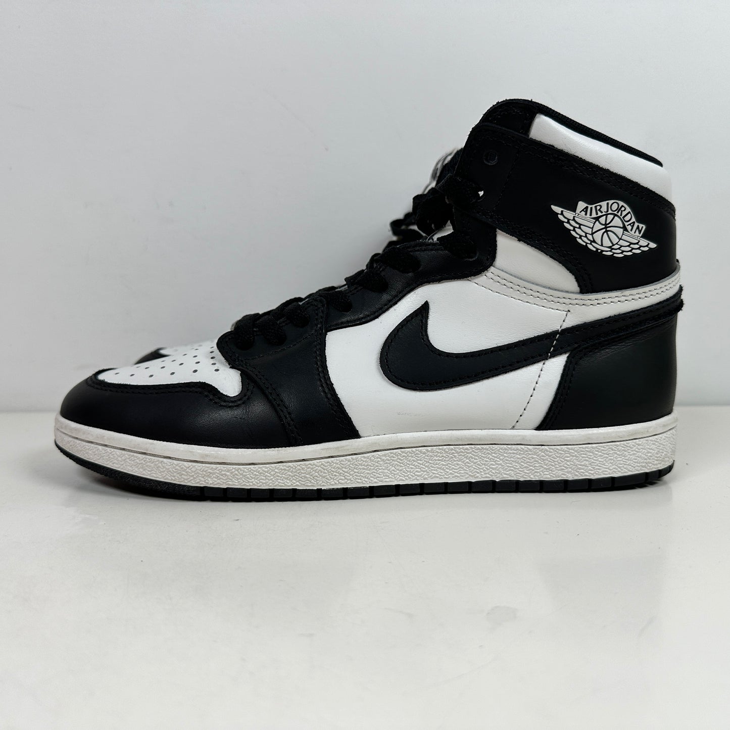 BQ4422 001 Jordan 1 Retro High 85 Black White (2023) [USED] - 8.5 M (Used)