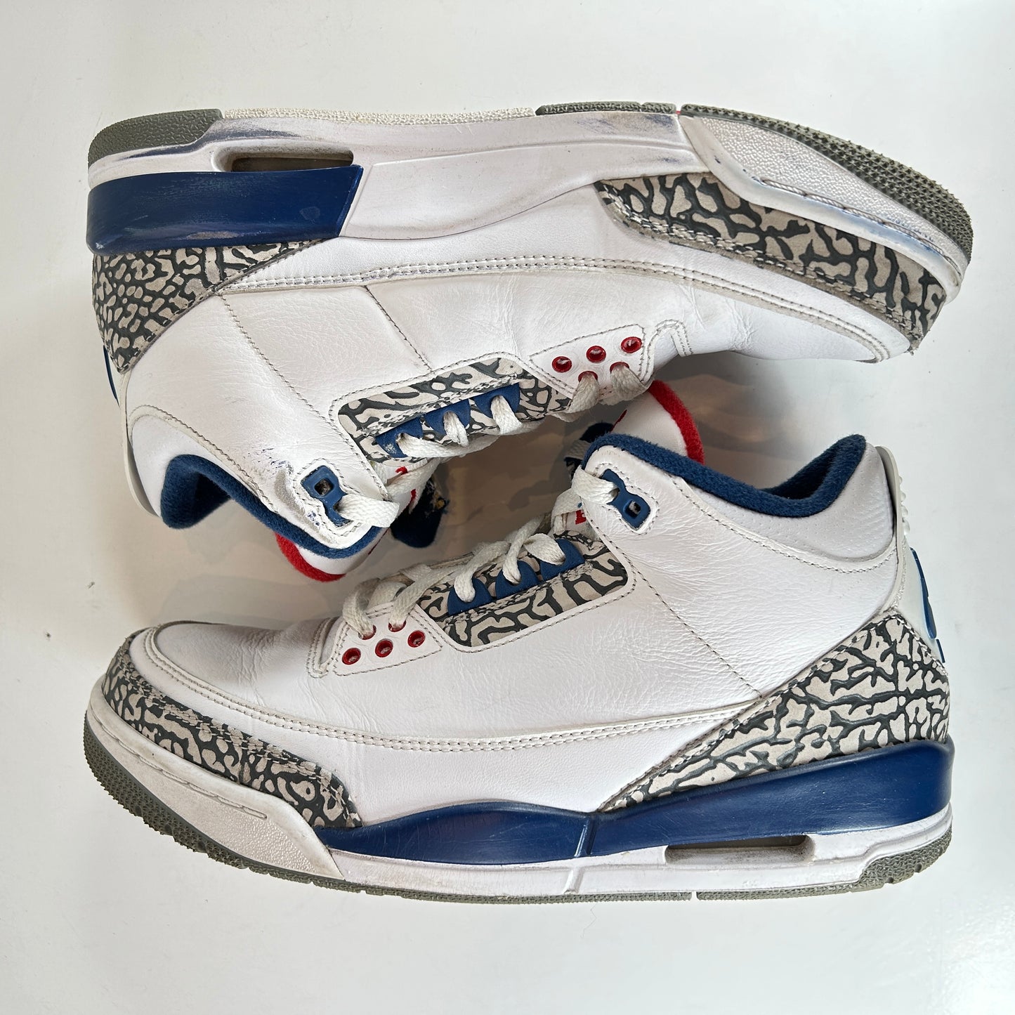 854262 106 Jordan 3 Retro Azul verdadero (2016)