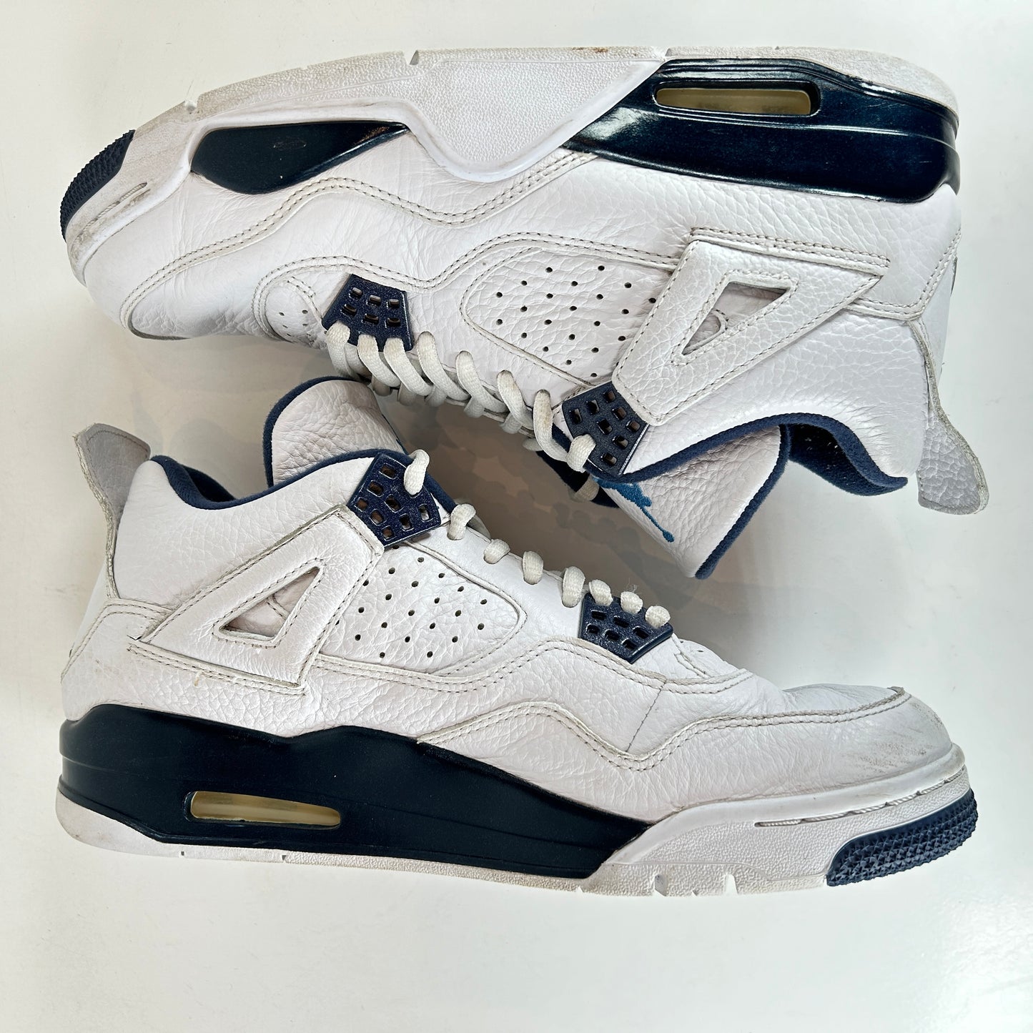 314254 107 Jordan 4 Retro Columbia (2015) [USED] - 9 M (Used) (Replace Box)