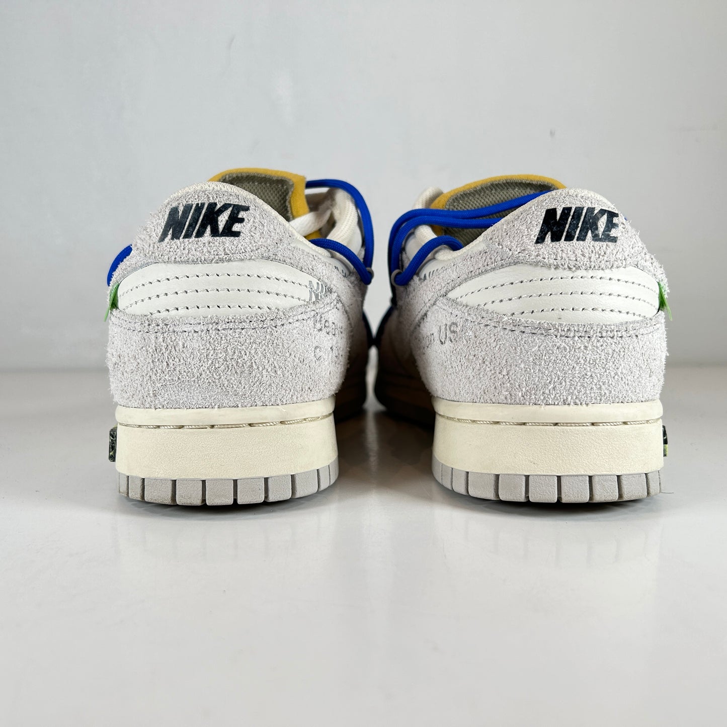 DJ0950 104 Nike Dunk Low Off-White Lot Lot 32 [USED] - 9.5 M (Used)