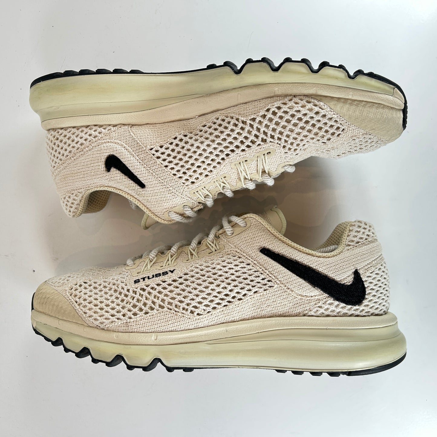 DM6447 200 Nike Air Max 2013 Stussy Fossil [USED] - 10 M (Used)