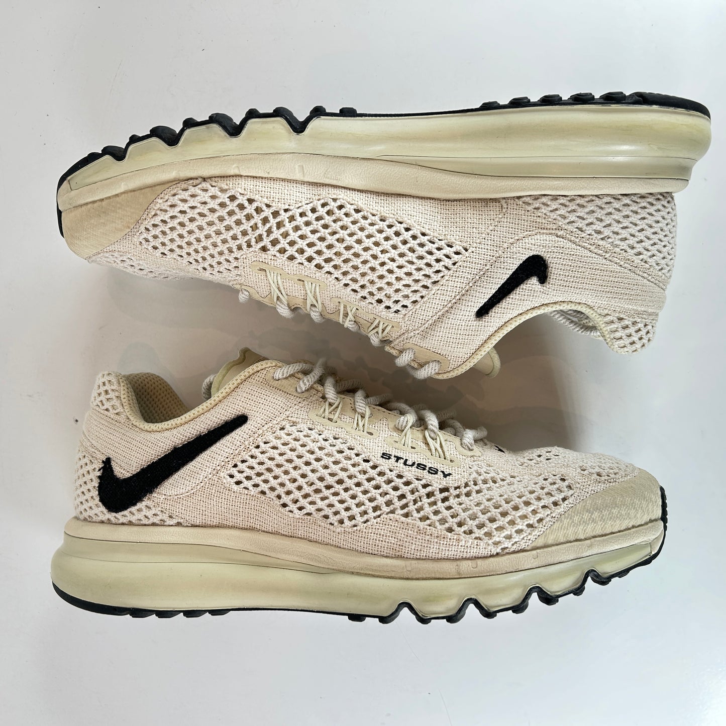 DM6447 200 Nike Air Max 2013 Stussy Fossil [USED] - 10 M (Used)