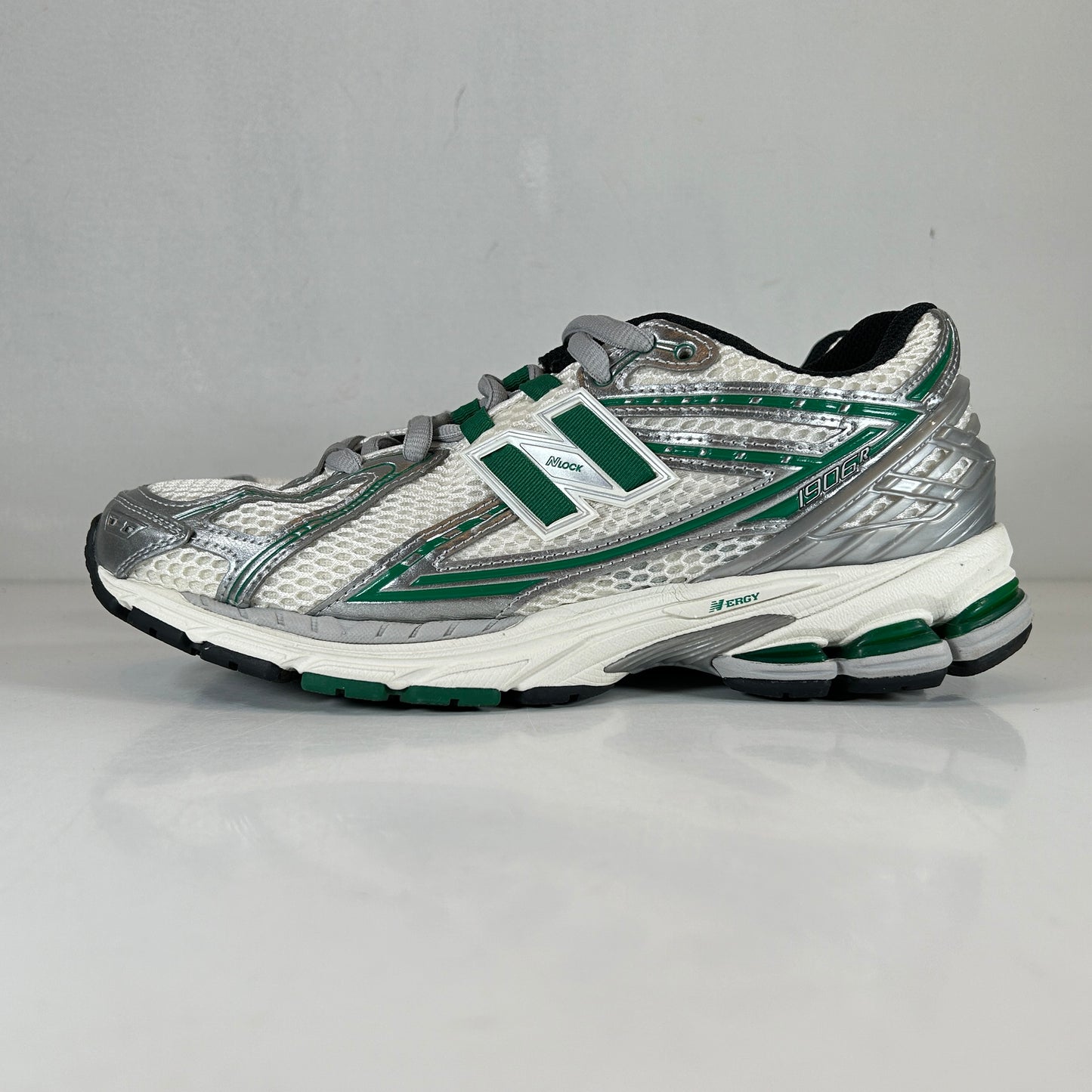 M1906RFN New Balance 1906R Spruce Pack [USED] - 8 M (Used)
