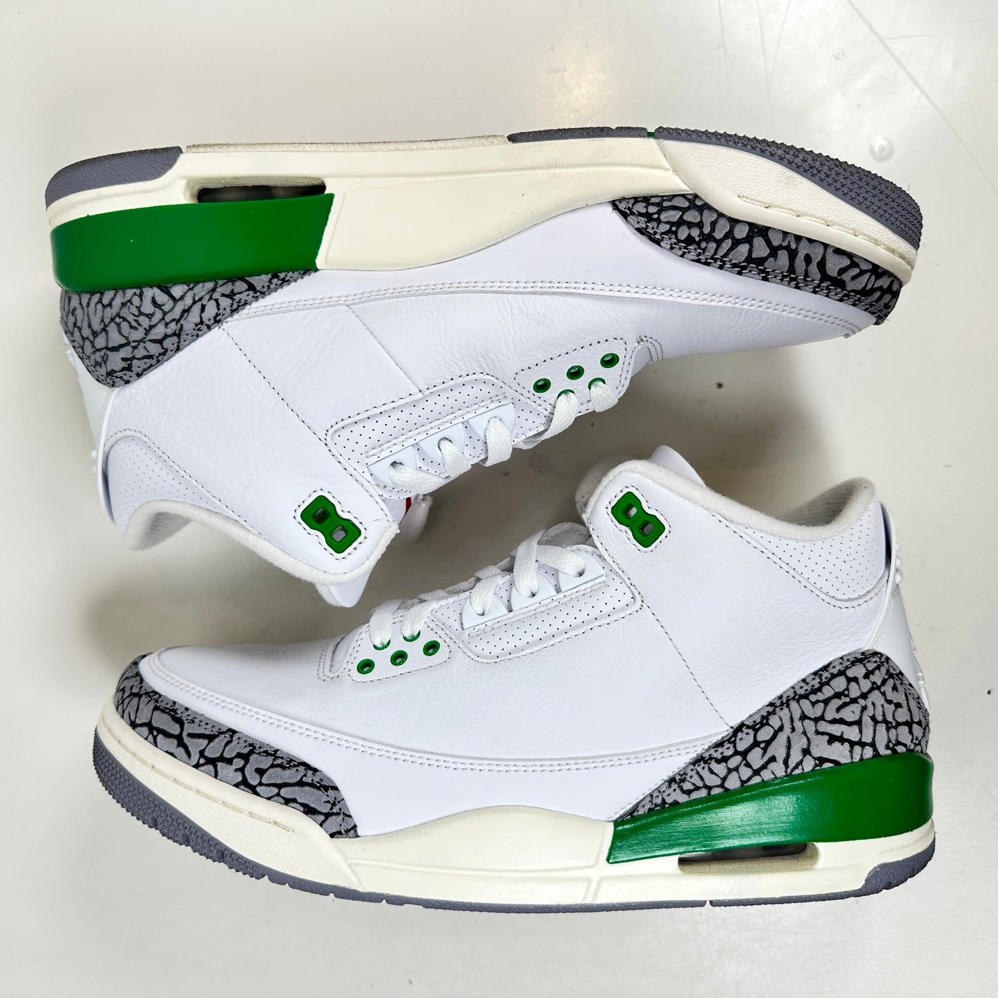 CK9246 136 Jordan 3 Retro Lucky Green (W) [USED] - 12 W (Used)