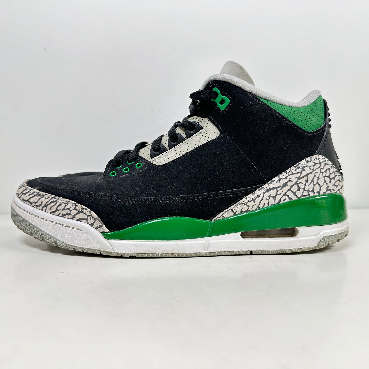 CT8532 030 Jordan 3 Retro Pine Green [USED] - 10.5 M (Used) (No Box)