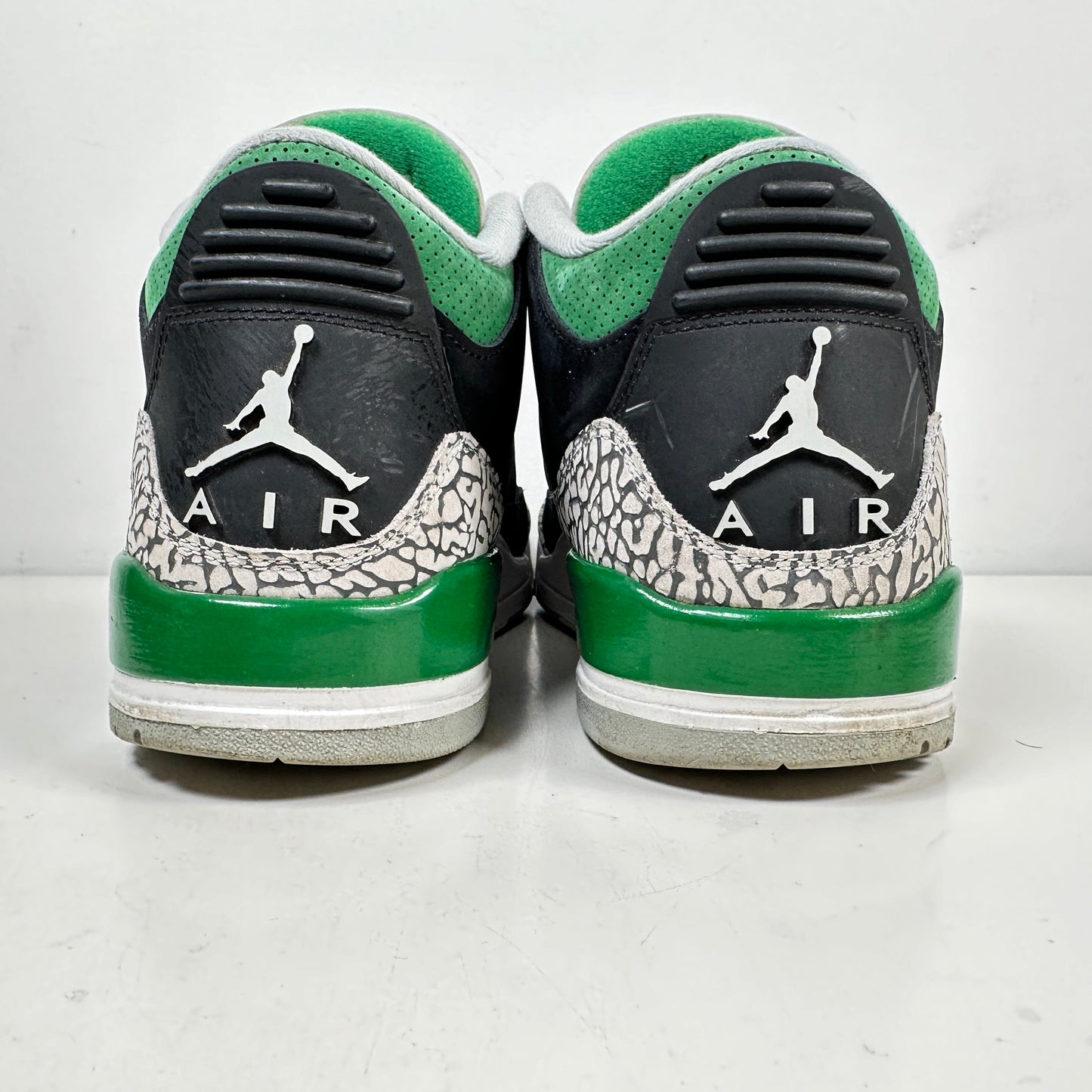 CT8532 030 Jordan 3 Retro Pine Green [USED] - 10.5 M (Used) (No Box)