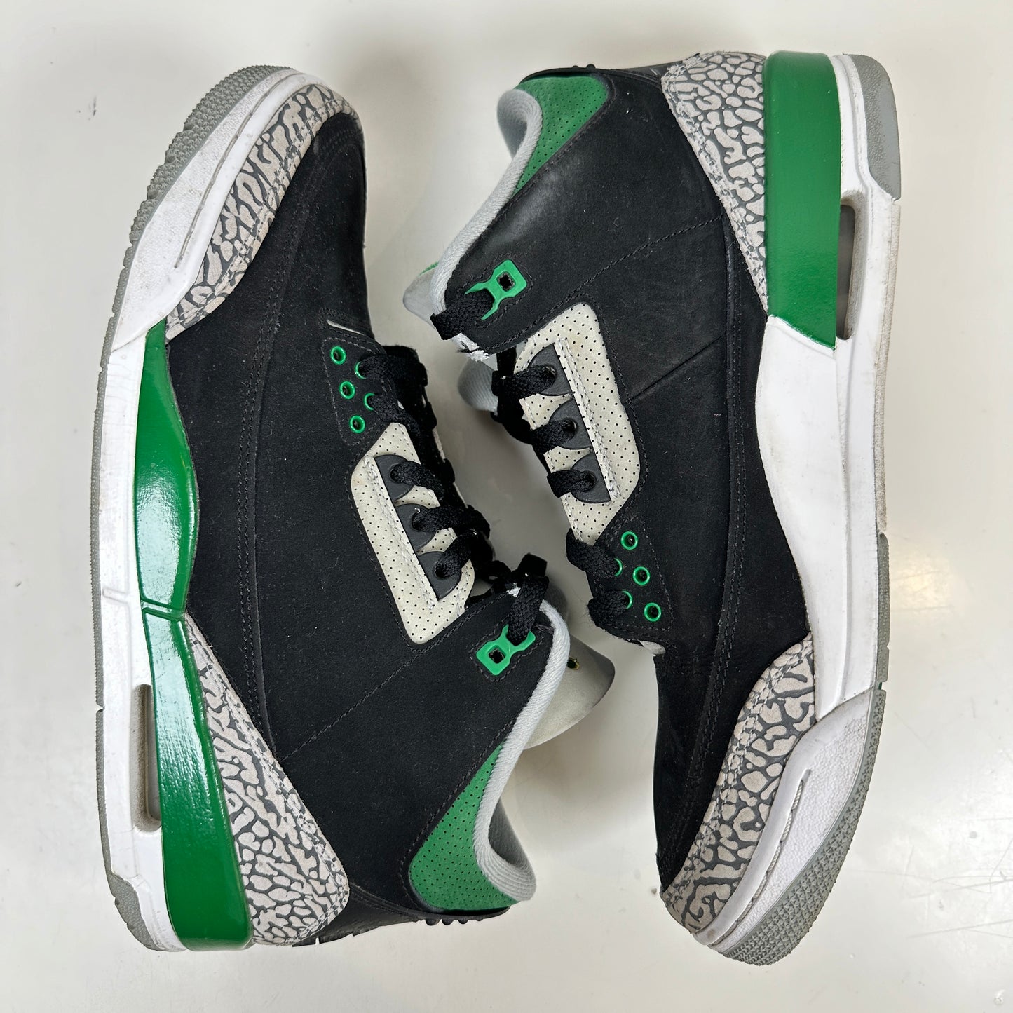 CT8532 030 Jordan 3 Retro Pine Green [USED] - 10.5 M (Used) (No Box)