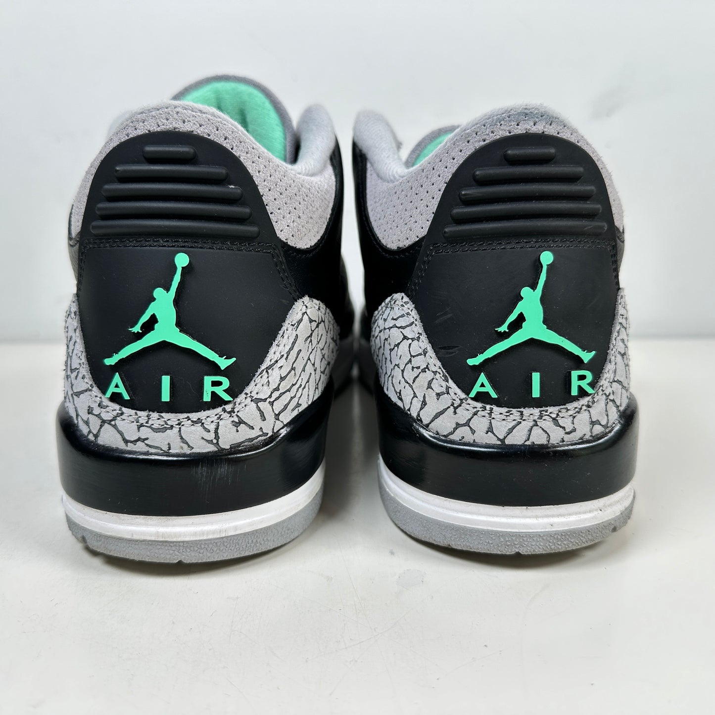 CT8532 031 Jordan 3 Retro Green Glow [USED] - 11 M (Used)