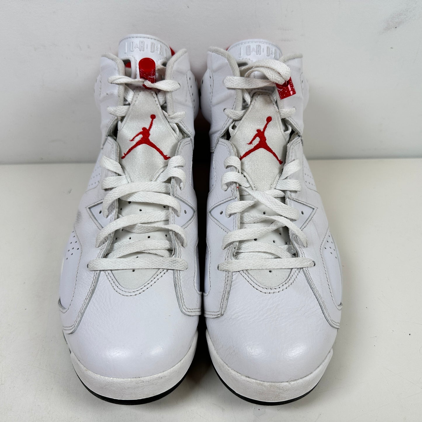 CT8529 162 Jordan 6 Retro Red Oreo [USED] - 12 M (Used)