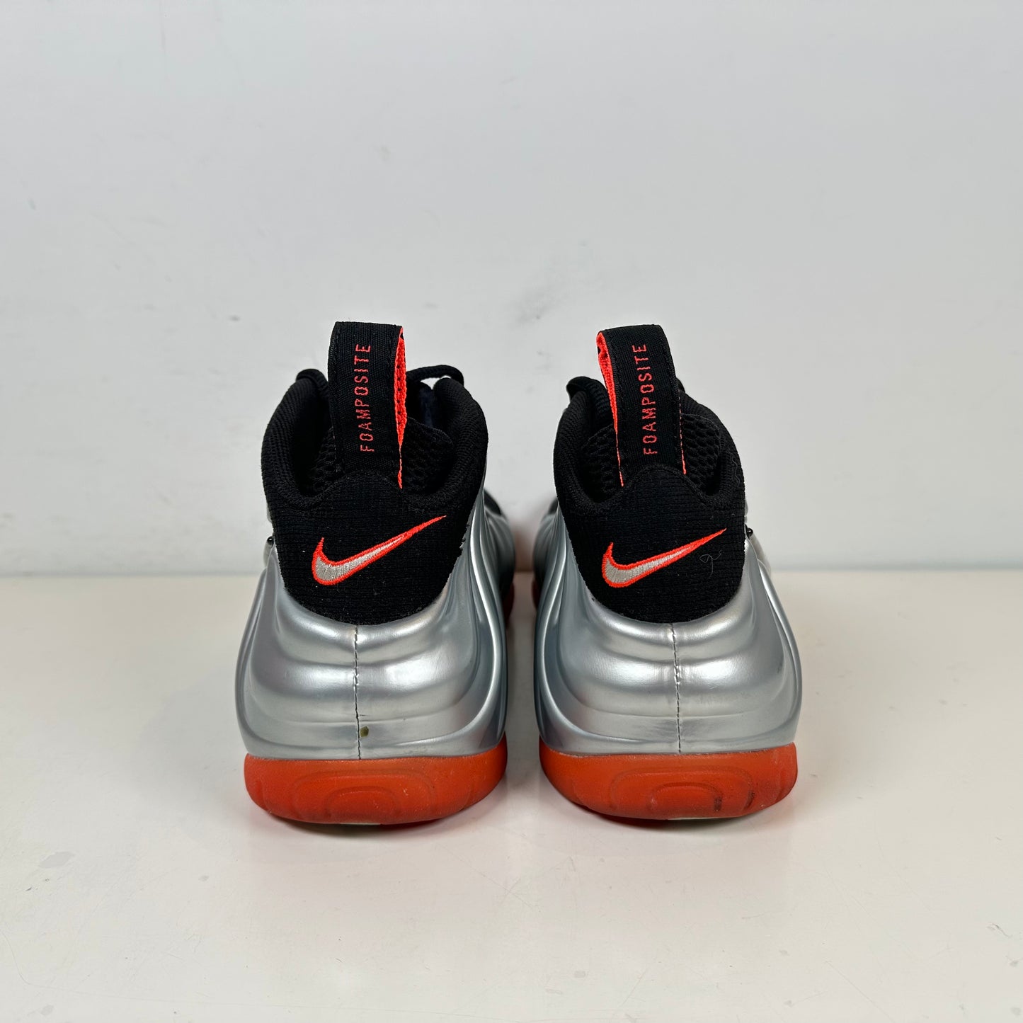 624041 016 Nike Air Foamposite Pro Bright Crimson [USED] - 11 M (Used) (No Box)