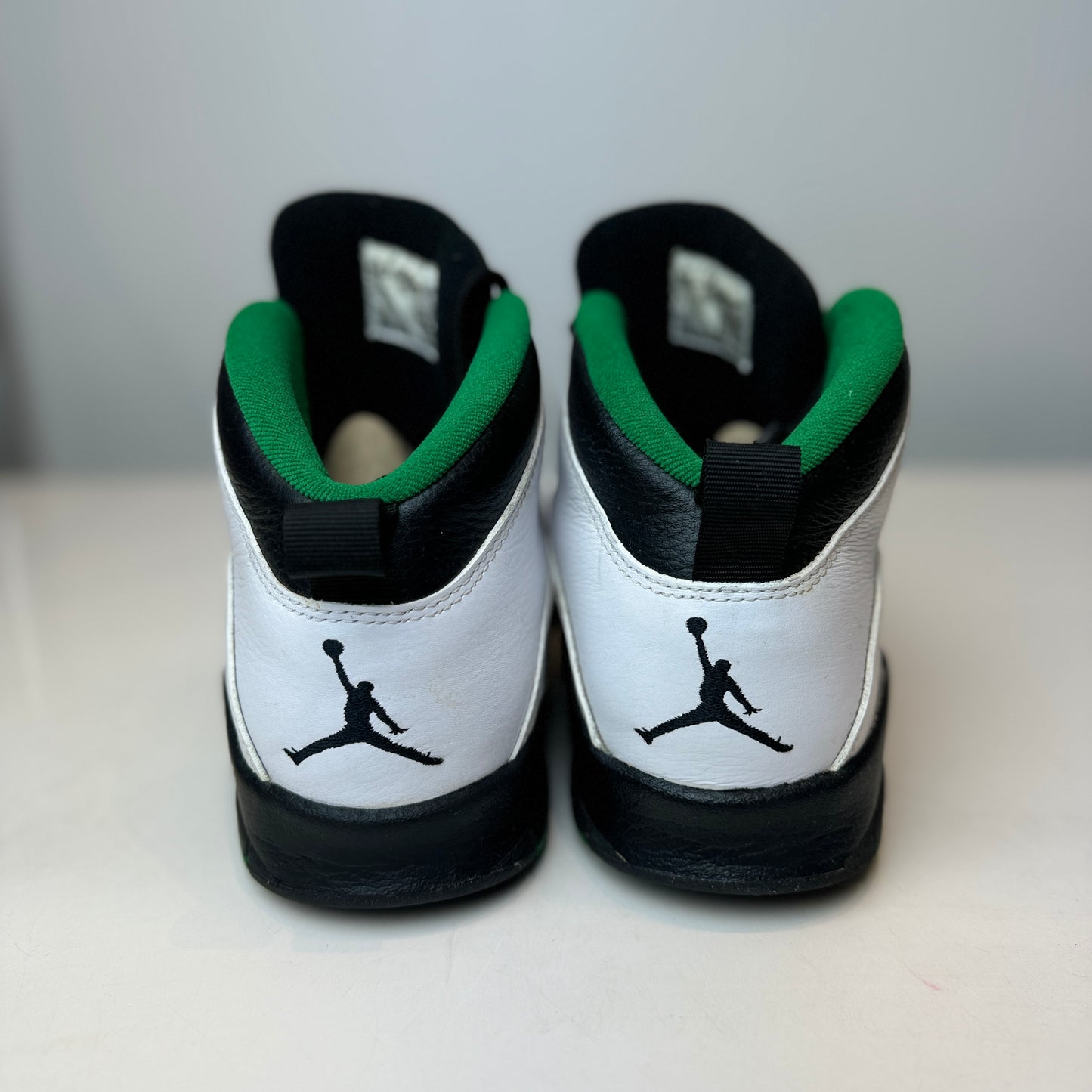 310805 137 Jordan 10 Retro Seattle [USED] - 10.5 M (Used)