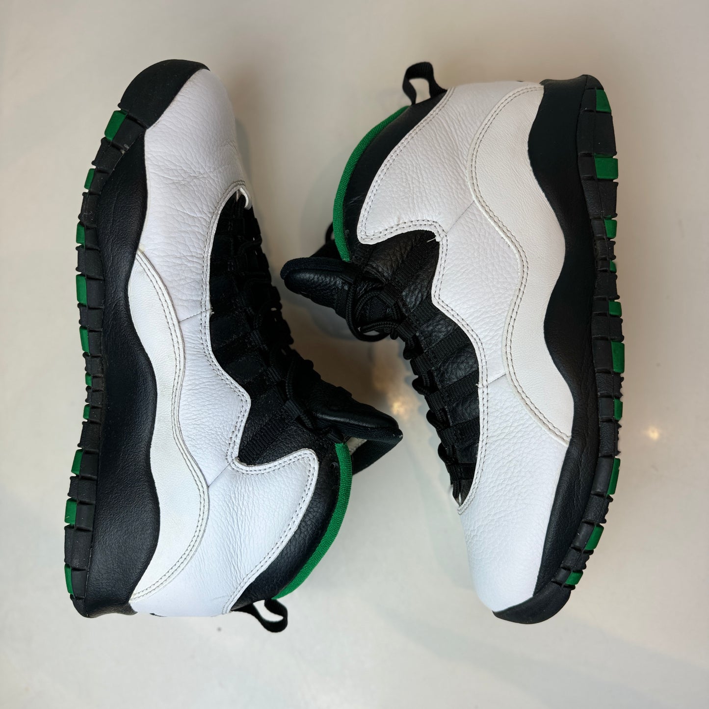 310805 137 Jordan 10 Retro Seattle [USED] - 10.5 M (Used)