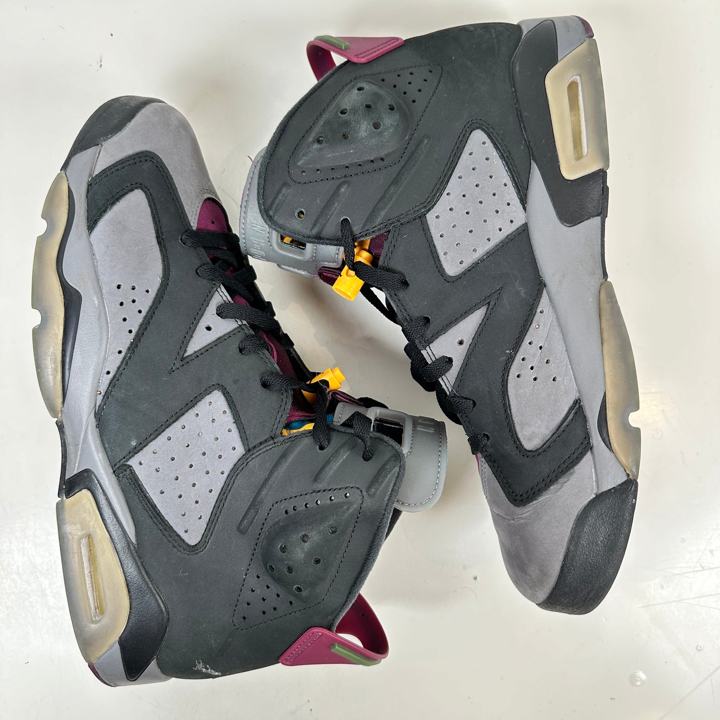 CT8529 063 Jordan 6 Retro Burdeos