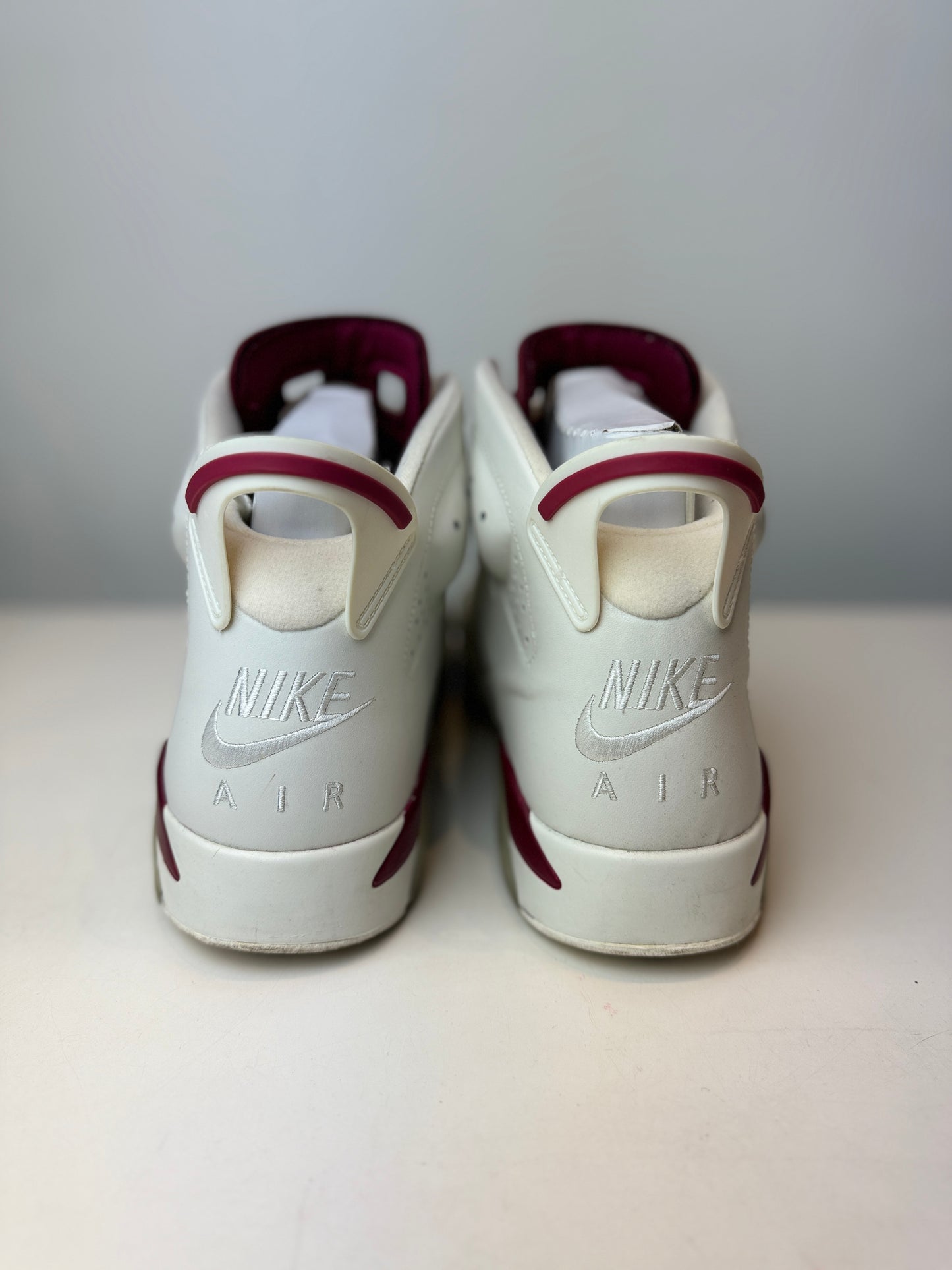 384664 116 Jordan 6 Maroon [USED] - 13 M (Used)