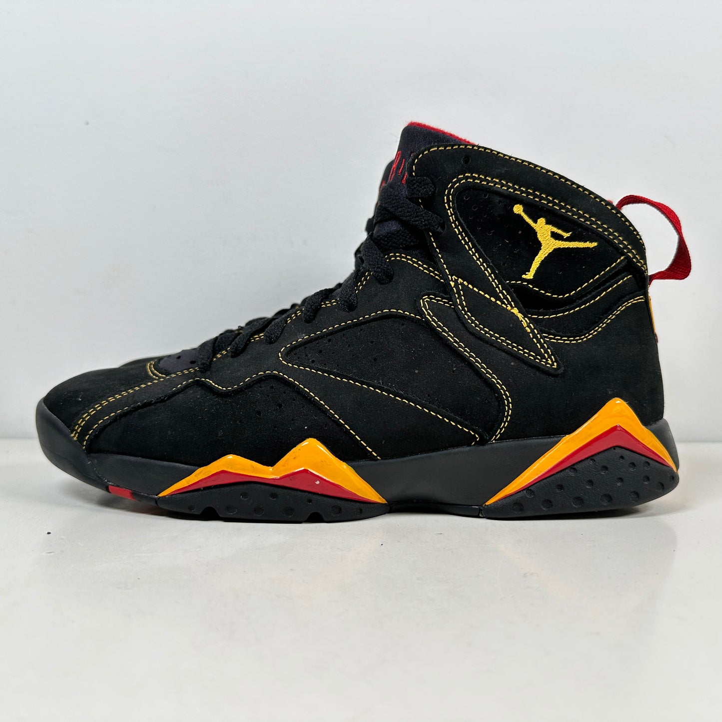 CU9307 081 Jordan 7 Retro Cítricos (2022)