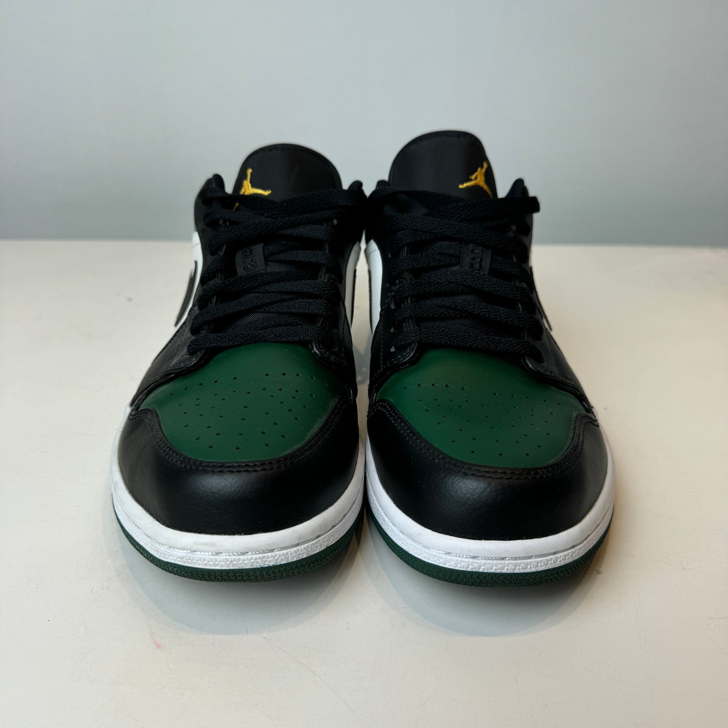 553558 371 Jordan 1 Low Green Toe [USED] - 10.5 M (Used) (No Box)