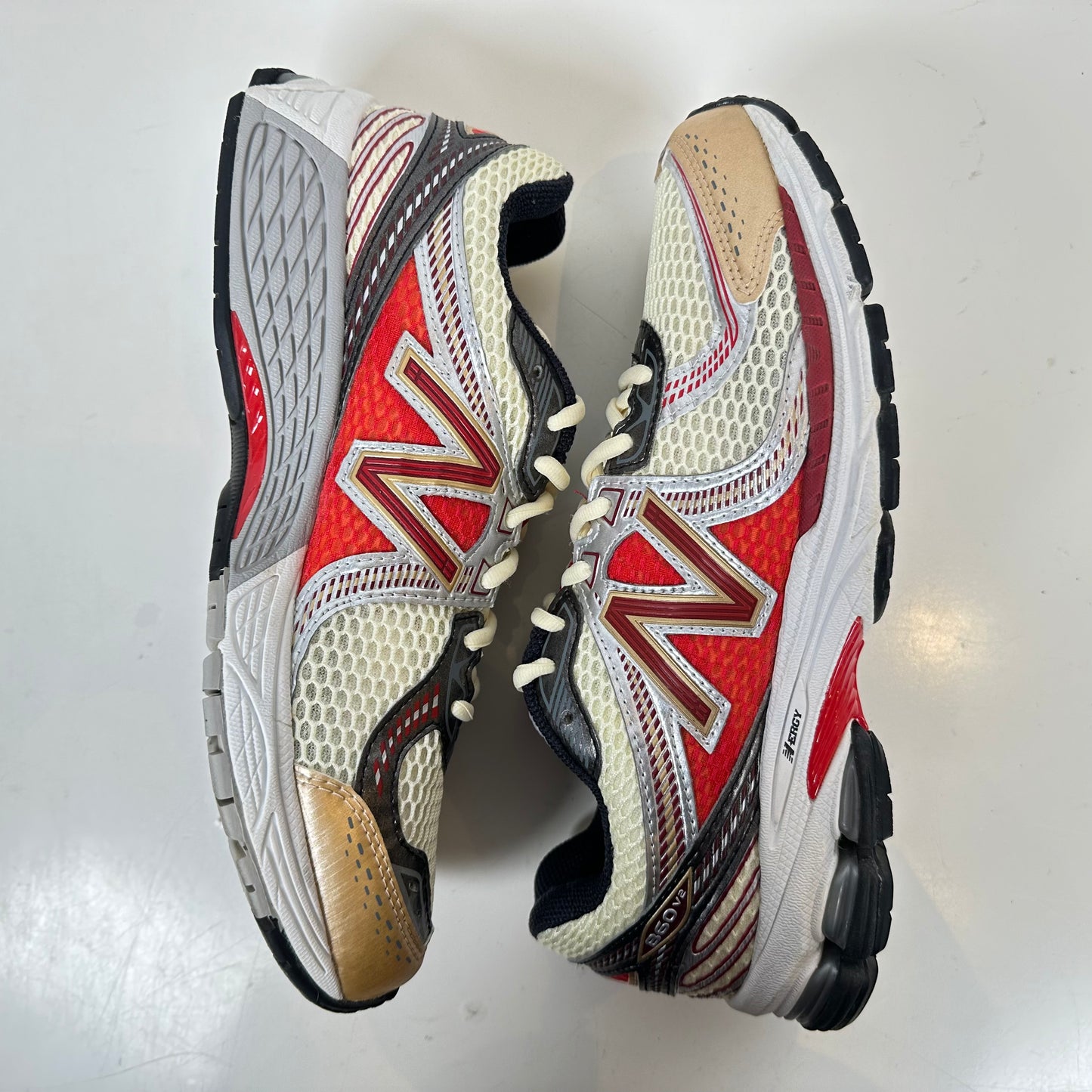 ML860AD2 New Balance 860v2 Aime Leon Dore Red [USED] - 9 M (Used)