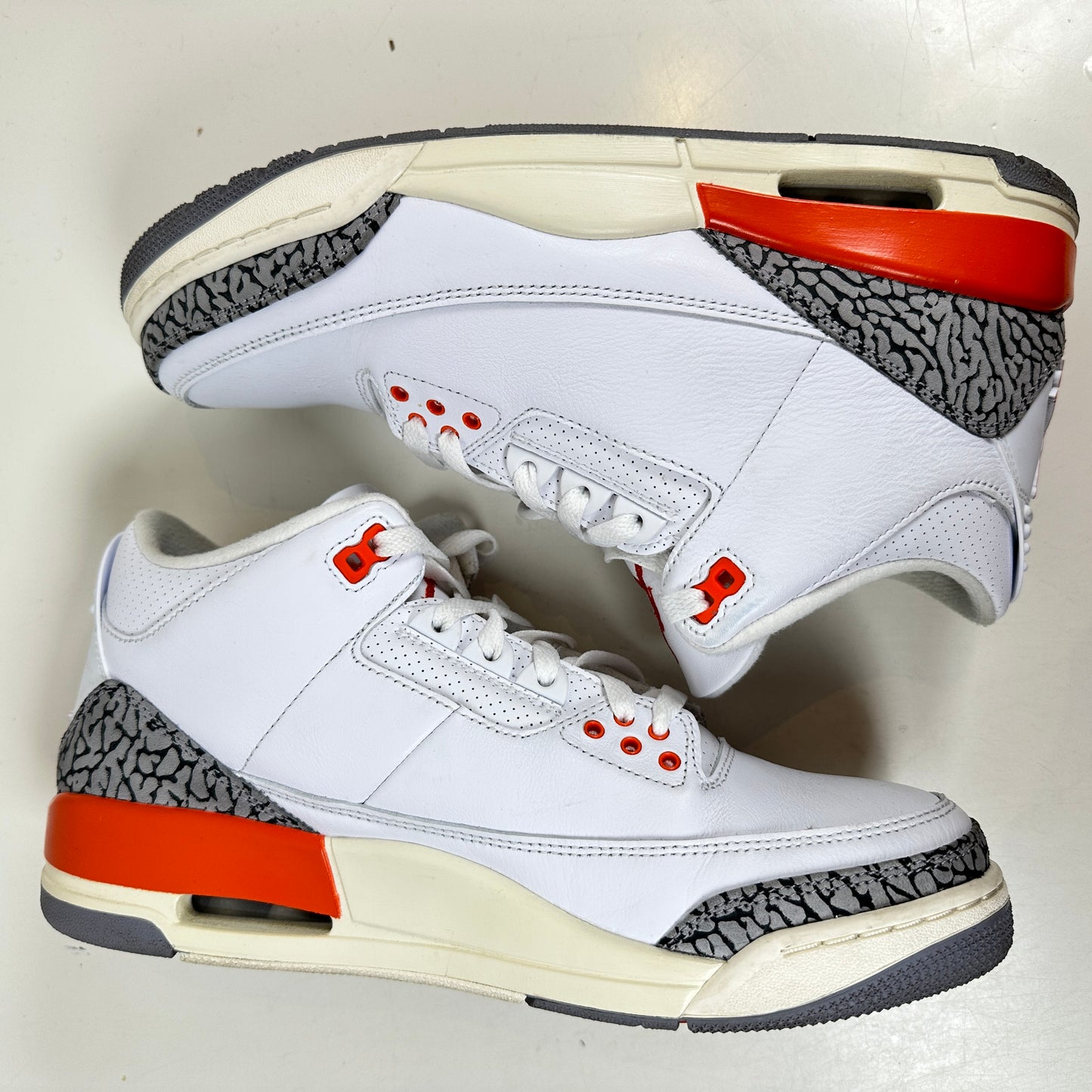 CK9246 121 Jordan 3 Retro Georgia Peach (Women's) [USED] - 11.5  W (Used)