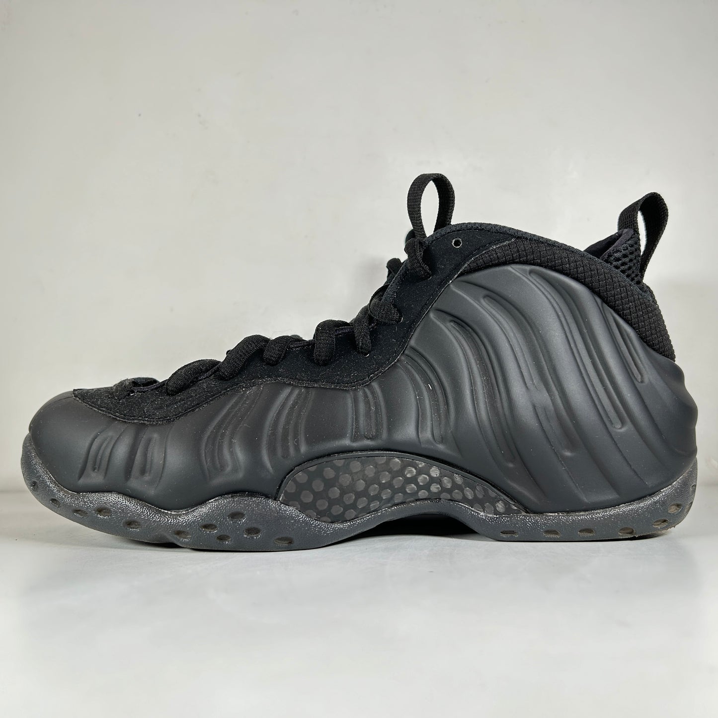 FD5855 001 Nike Air Foamposite One Anthracite (2023) [USED] - 8 M (Used)