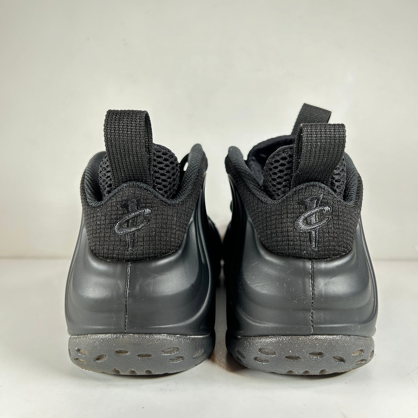 FD5855 001 Nike Air Foamposite One Anthracite (2023) [USED] - 8 M (Used)