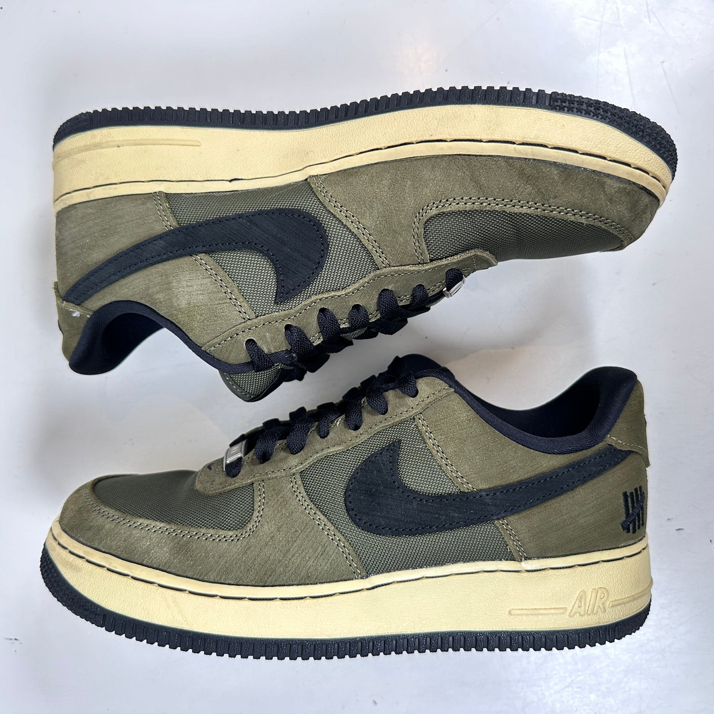 DH3064 300 Nike Air Force 1 Low SP Invicto