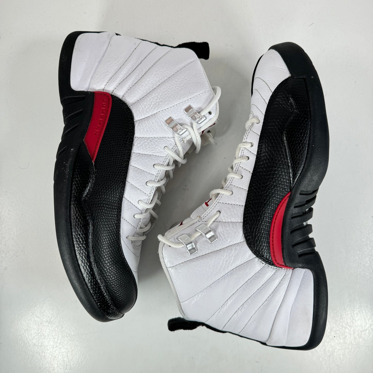 CT8013 162 Air Jordan 12 Red Taxi [USED] - 9.5 M (Used)