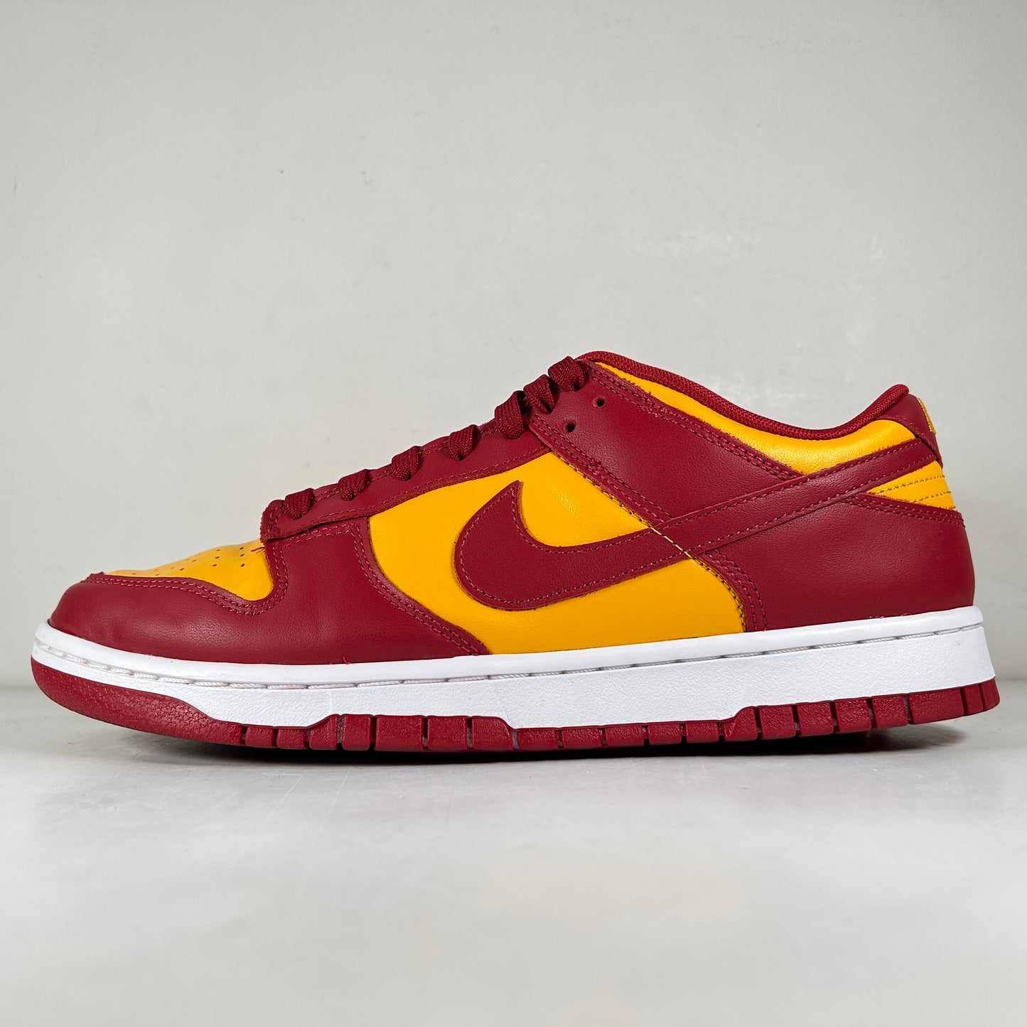 DD1391 701 Nike Dunk Low Midas Gold [USED] - 10.5 M (Used)