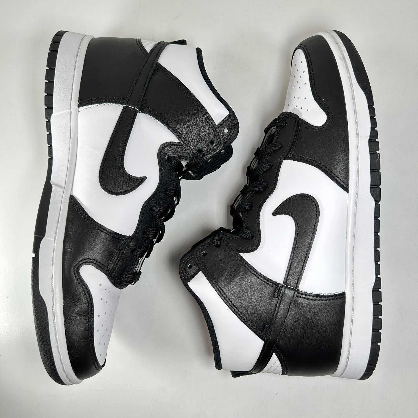 DD1399 105 Nike Dunk High Panda Black White (2021) [USED] - 10.5 M (Used)