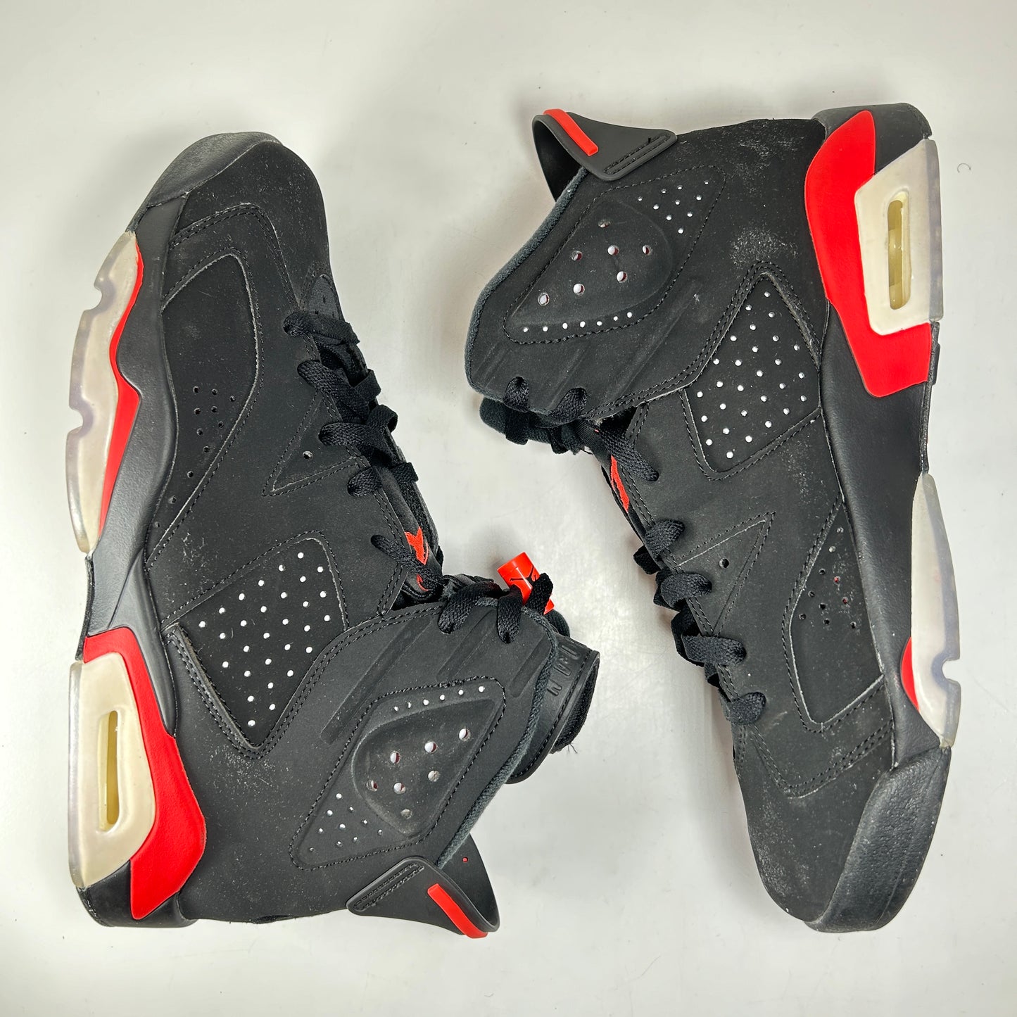 384664 060 Jordan 6 Infrared [USED] - 9 M (Used) (No Box)