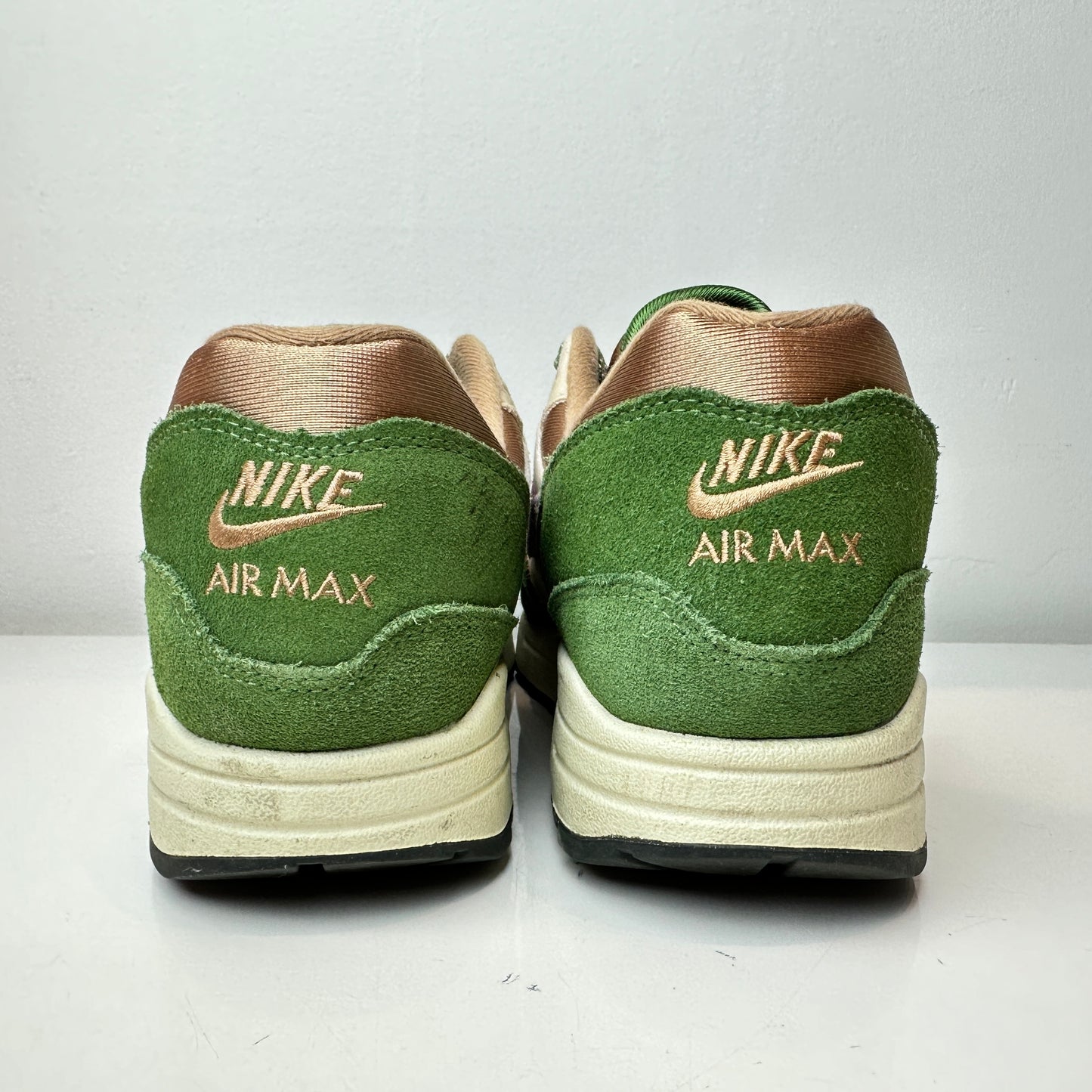 DR9773 300 Nike Air Max 1 SH Treeline [USED] - 10.5 M (Used)