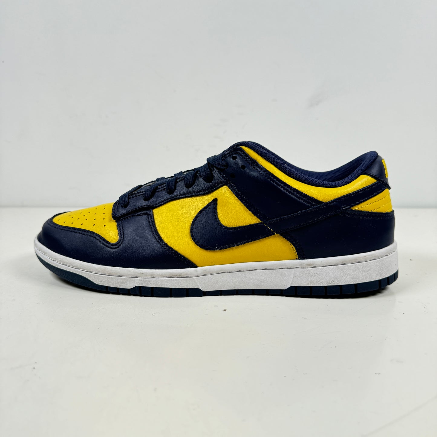 DD1391 700 Nike Dunk Low Michigan [USED] - 8 M (Used)