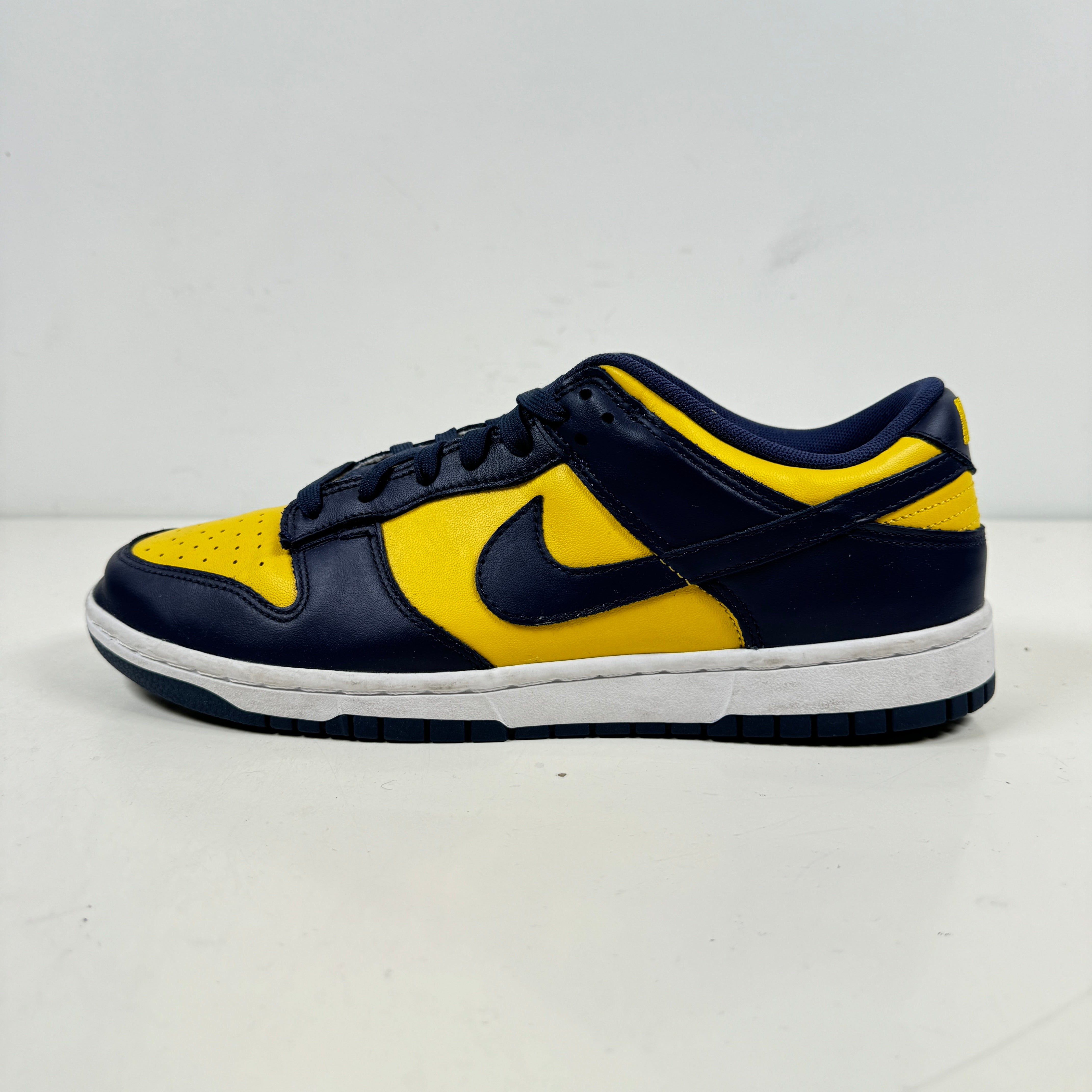 Nike store Dunk low used