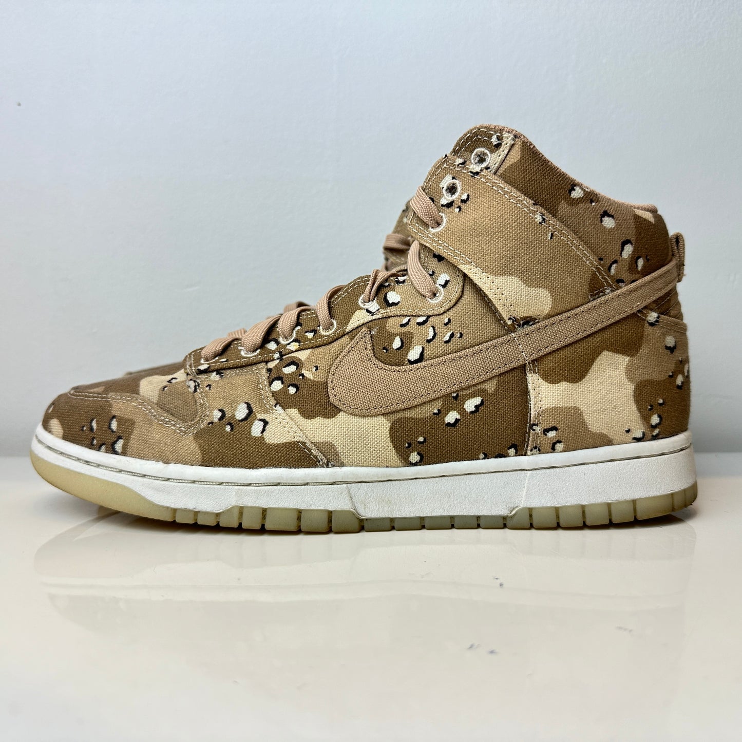 DX2314 200 Nike Dunk High [USED] - 11W (Used)