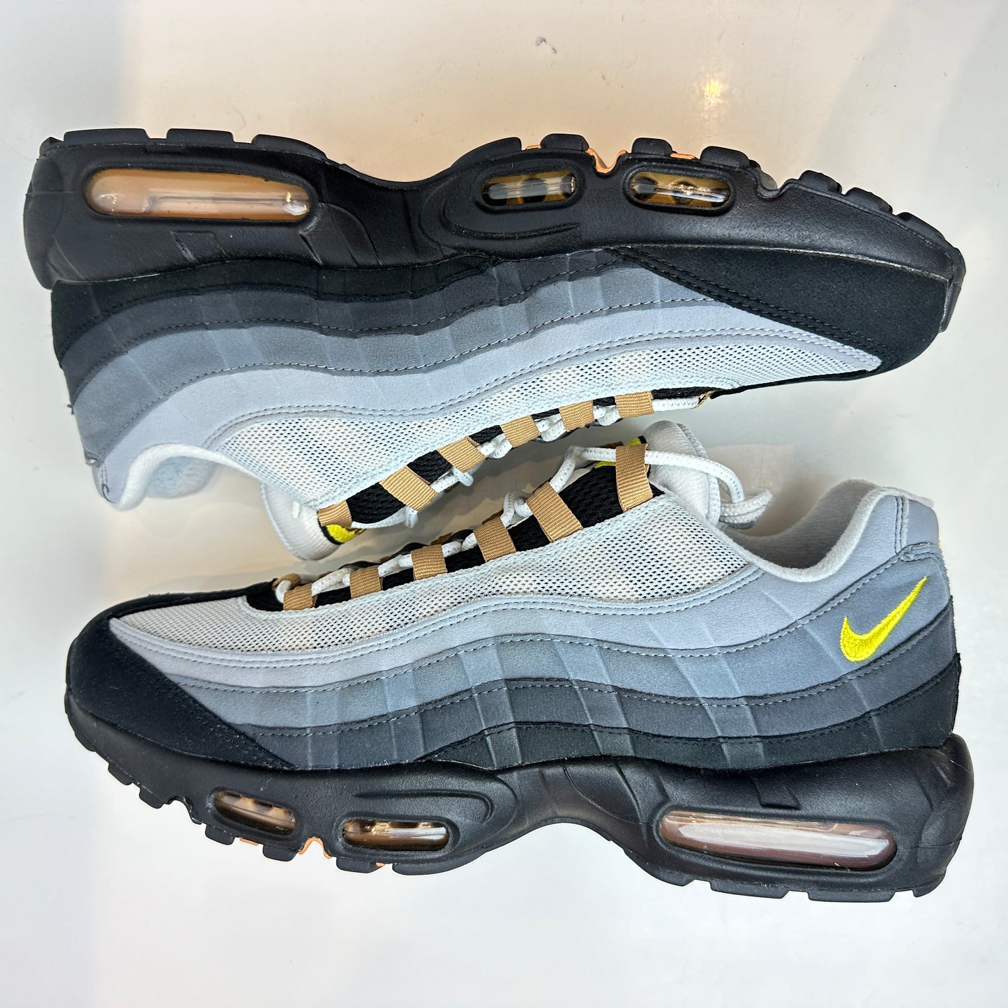 DX4236 100 Nike Air Max 95 Icons Yellow Strike [USED] - 12 M (Used)