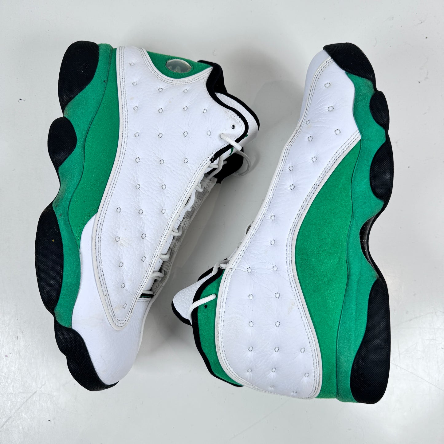 DB6537 113 Jordan 13 Retro White Lucky Green [USED] - 12 M (Used)