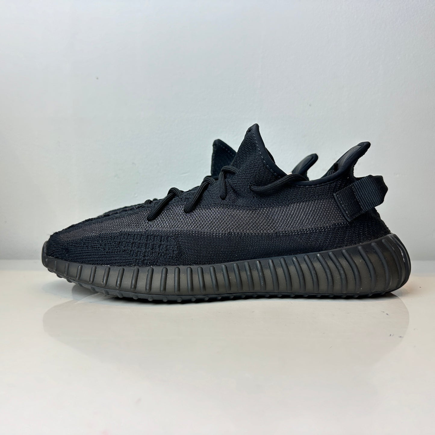 HQ4540 Adidas Yeezy Boost 350 V2 Onyx [USED] - 9.5 M (Used)