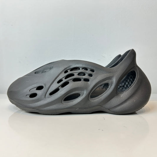 Yeezy Foam RNNR DISTRICT ONE NY Yeezy Foam RNNR DISTRICT ONE NY