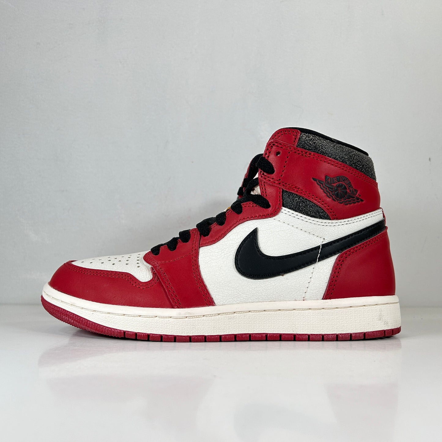 DZ5485 612 Jordan 1 Retro High OG Chicago Lost And Found [USED] - 7.5 M (Used)